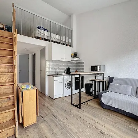 Lägenhet Le Scarlett - Piscine, Parking Et Proche *
